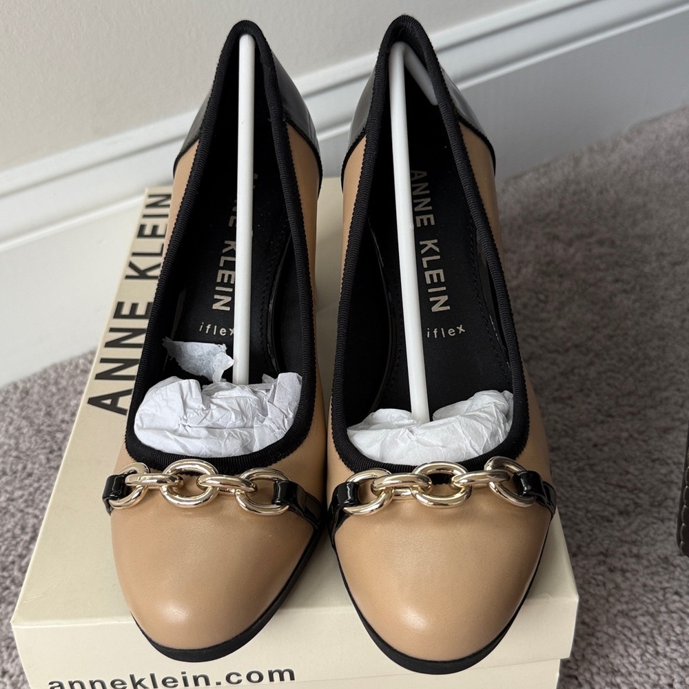 Anne Klein Caitlyn pumps - Picture 3 of 7
